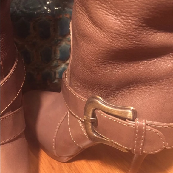 FENDI leather light brown knee high boots - Picture 4 of 8